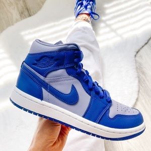 Nike air jordan 1 mid sneakers